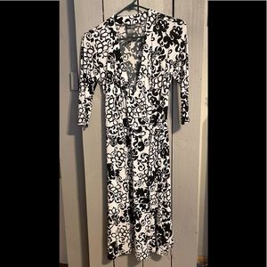 Black and White Wrap Dress ❤️